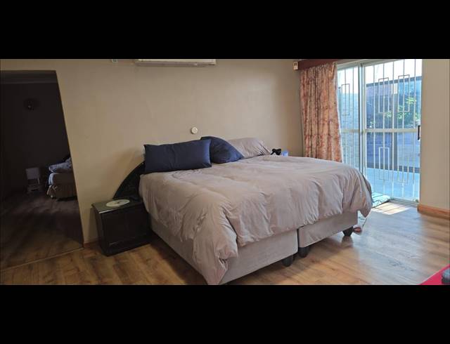 4 BEDROOM HOUSE FOR SALE IN BRACKENHURST